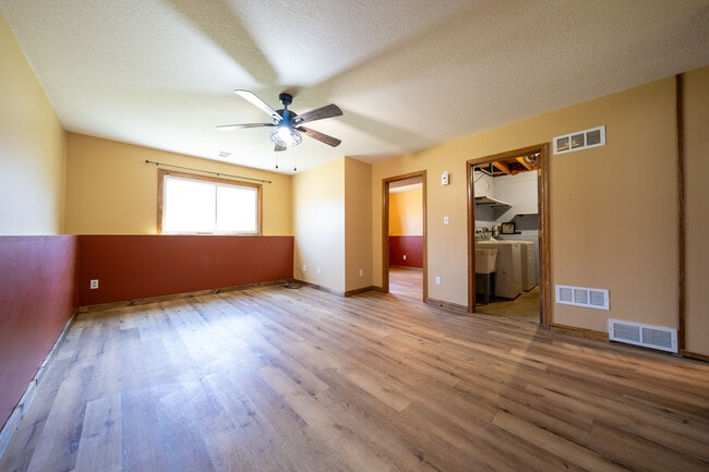 Building Photo - 1705 Slater Ln