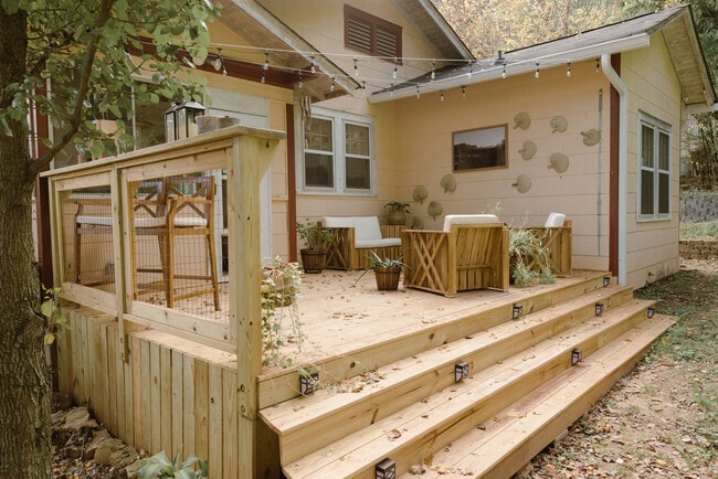 Building Photo - 1707 W 43rd St