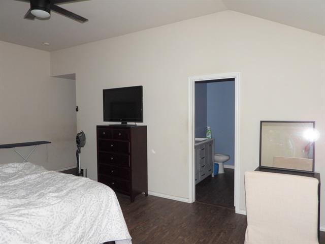 Building Photo - 5707 Goldfinch Way