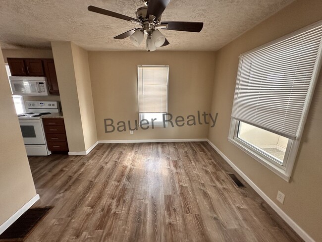 Building Photo - Renovated Two Bedroom Home