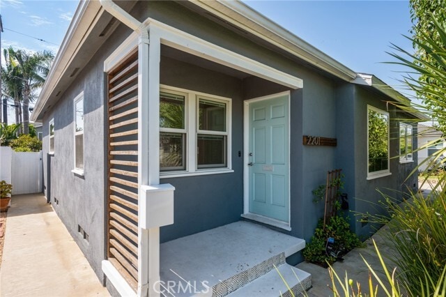 Building Photo - 2201 Manzanita Ln