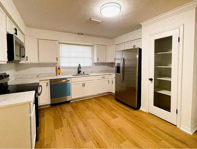 Building Photo - 8514 Concord Ct