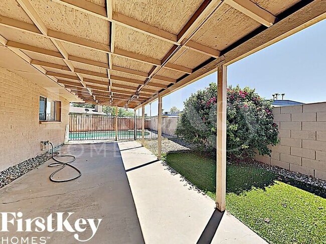 Building Photo - 4428 S La Corta Dr