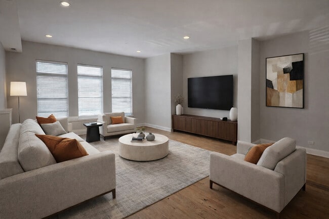 Building Photo - 833 Laurel Ave