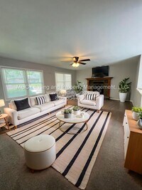 Building Photo - December Special - Single Family Home - $500 Rent Credit!