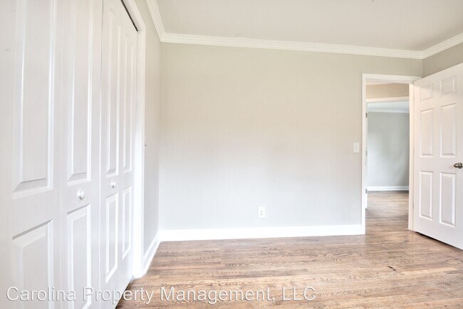 Building Photo - 3 br, 1.5 bath House - 2535 Hickory Grove Rd
