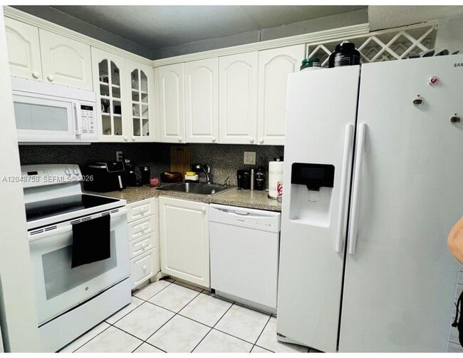 Building Photo - 6901 SW 129th Ave