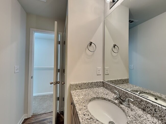 Building Photo - 1084 Benfield Ridge