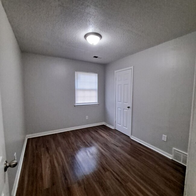 Building Photo - 4328 Arrow Cove