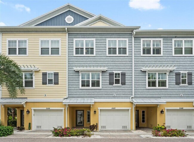 Building Photo - 3162 Moorings Dr S