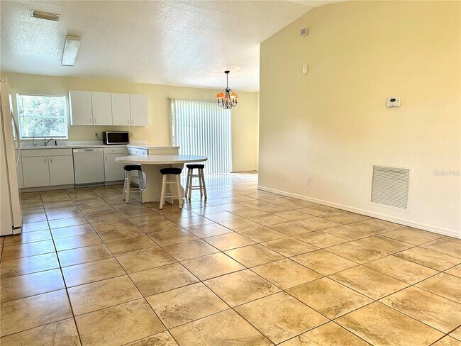 Building Photo - 4416 Redcoat Dr