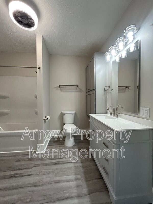 Building Photo - 1201 Charleston St