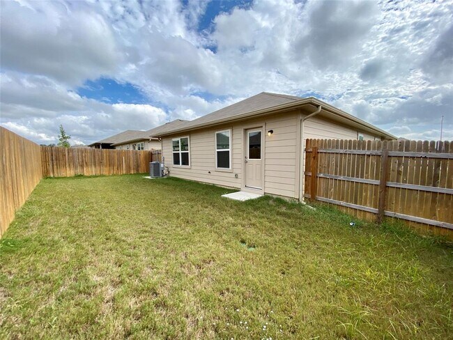 Building Photo - 5708 Shanjia Dr
