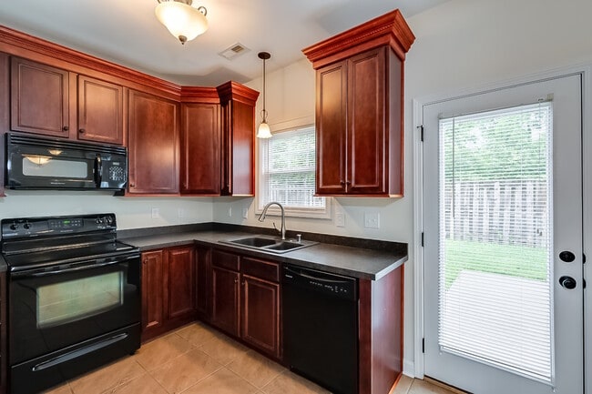 Building Photo - 3356 Sweet Clover Ln