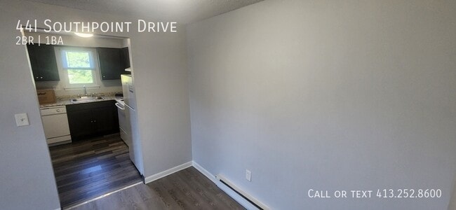 Building Photo - 44 Southpoint Dr