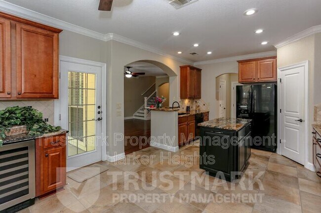 Building Photo - 3104 Sabine Cove