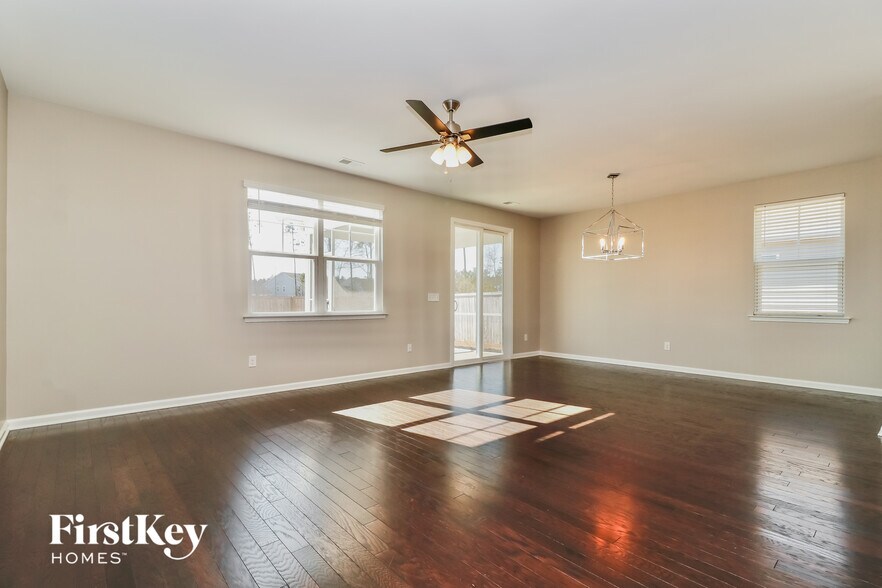 Building Photo - 315 Celestial Blvd