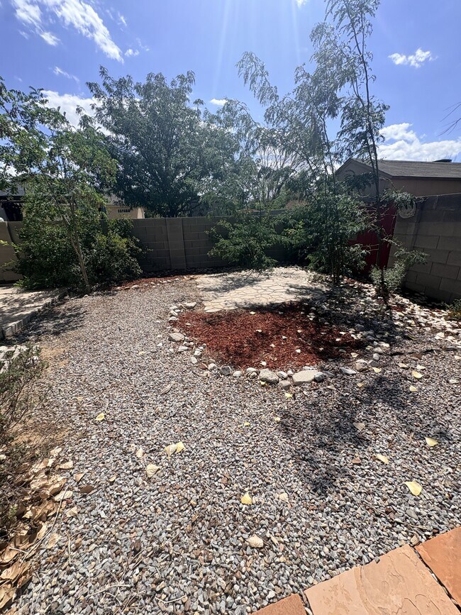Building Photo - 8308 Vista Clara Ln SW