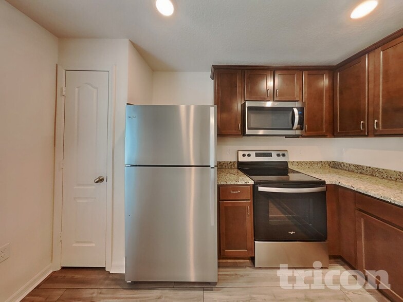 Building Photo - 18 Prince Kaarel Ln