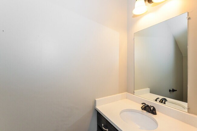 Building Photo - 9453 Bryant Trent Blvd