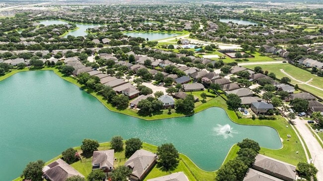 Building Photo - 26151 Travis Brook Dr