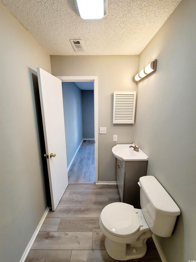 Building Photo - 4493 Little River Inn Ln