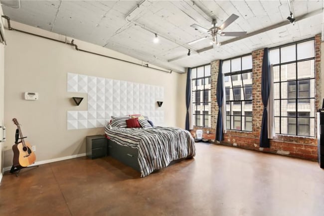 Building Photo - 1122 Jackson St
