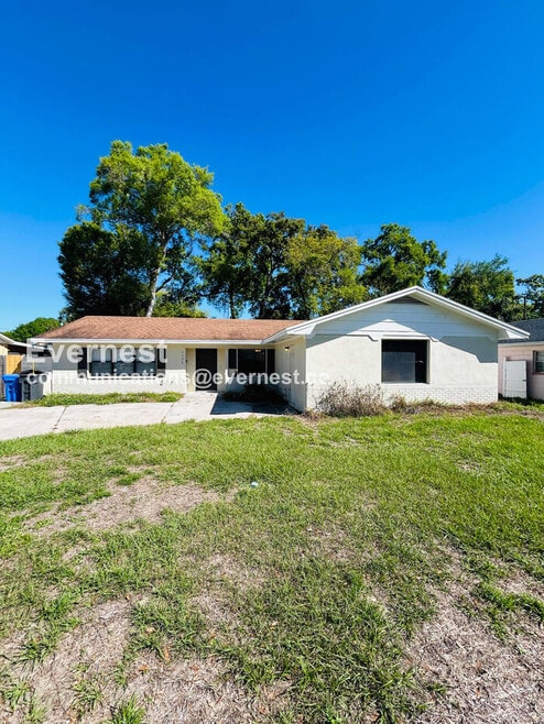 Building Photo - 4420 Snapper St