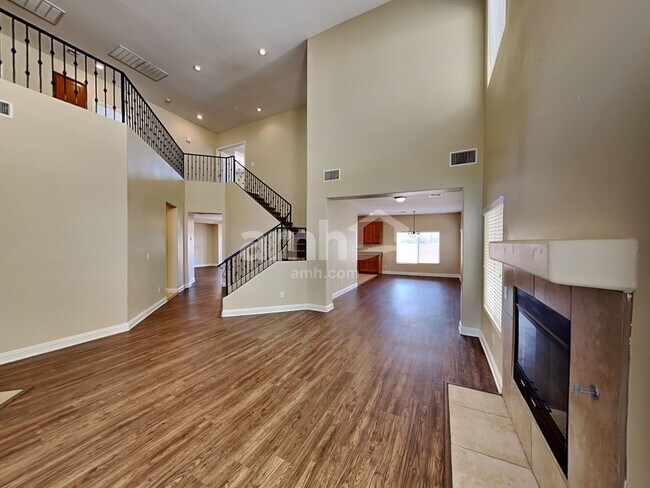 Building Photo - 2920 E Gables Vale Ct