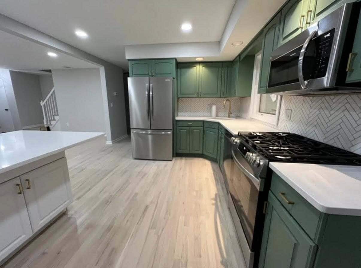 Building Photo - 252 Knickerbocker Rd