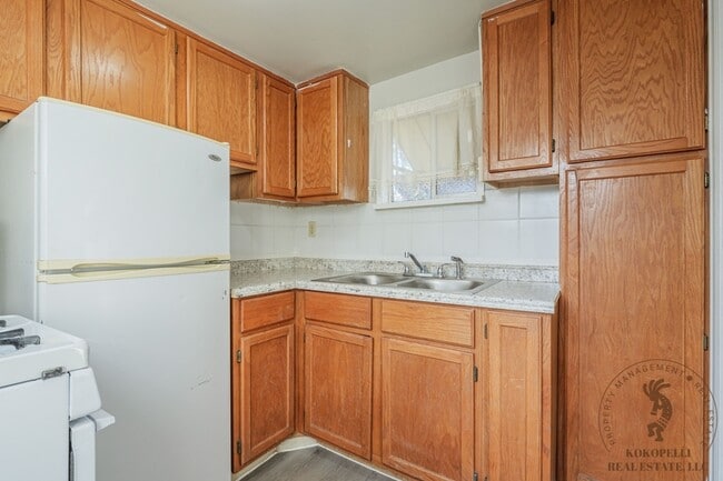 Building Photo - 1451 Pinyon Ave