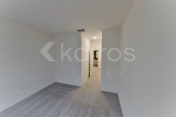 Building Photo - 4411 Paraglider Pl