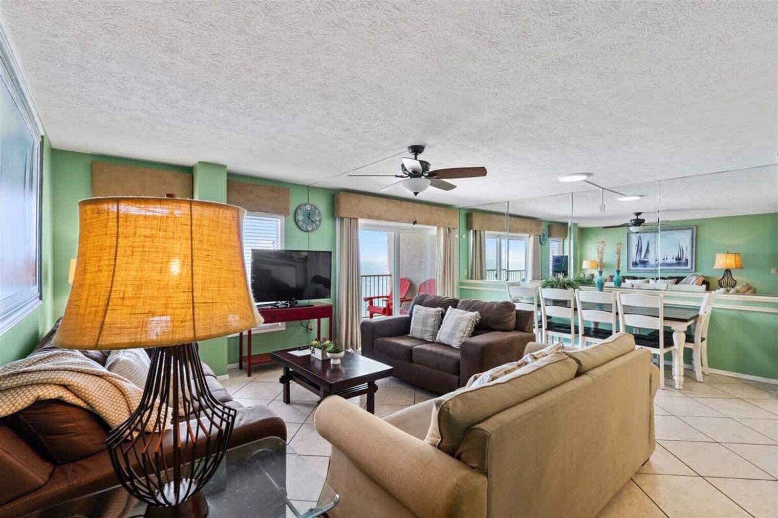 Building Photo - 8743 Thomas Dr