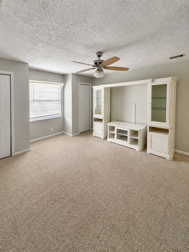 Building Photo - 655 Bristol Hammock Cir