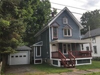 Building Photo - Charming 2 Bedroom Single Family