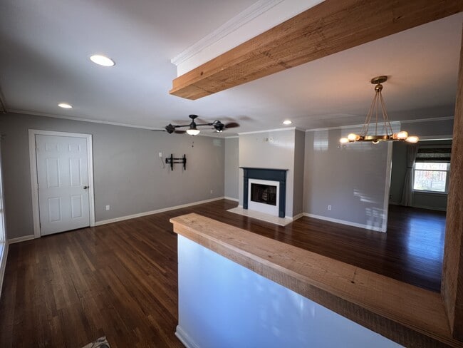 Building Photo - 129 Fernhill Ave
