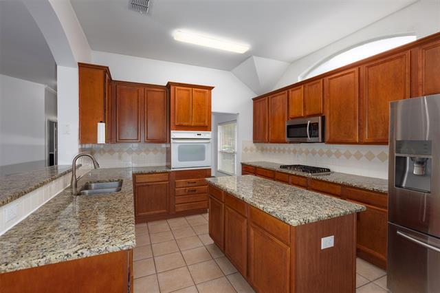 Building Photo - 1433 Woodmont Dr