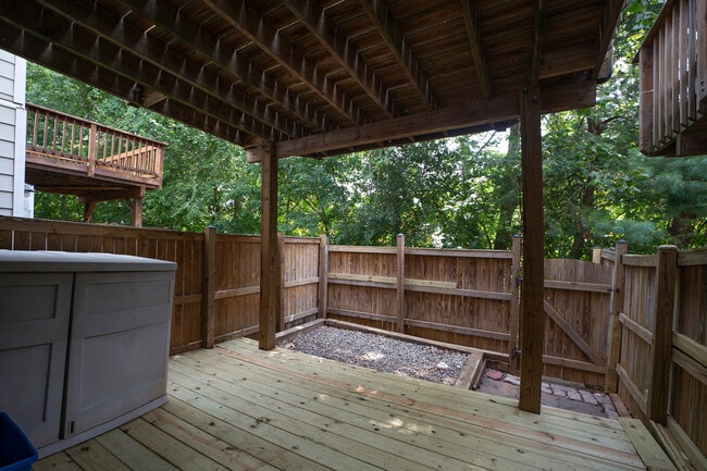 Building Photo - 13711 Flowing Brook Ct