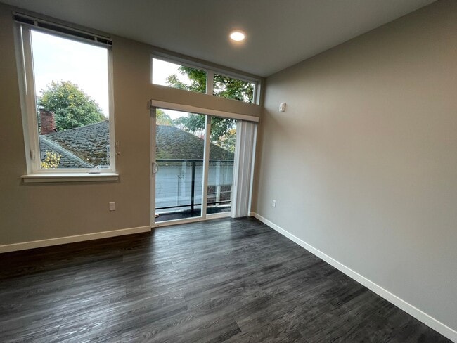 Interior Photo - Sylvan Court