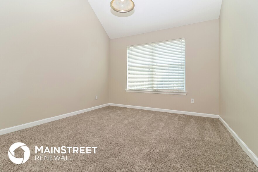 Building Photo - 315 Wellsley Ln