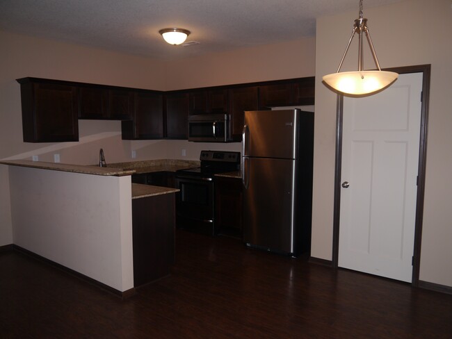 Kitchen - 1211 NE Windsor Dr