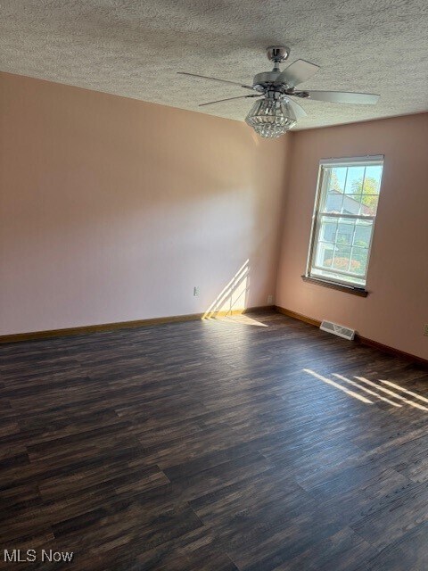 Building Photo - 8297 Quail Point Ln