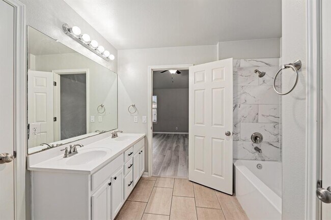 Building Photo - 21108 Derby Day Ave