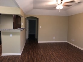 Building Photo - 4711 Averill St