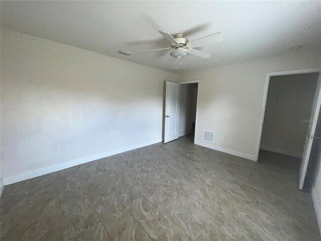 Building Photo - 27008 Clear Creek Way