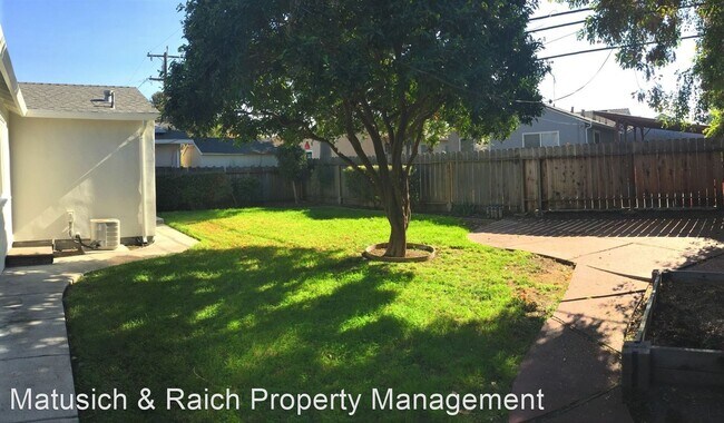 Building Photo - 3 br, 2 bath House - 2342 Woodland Ave