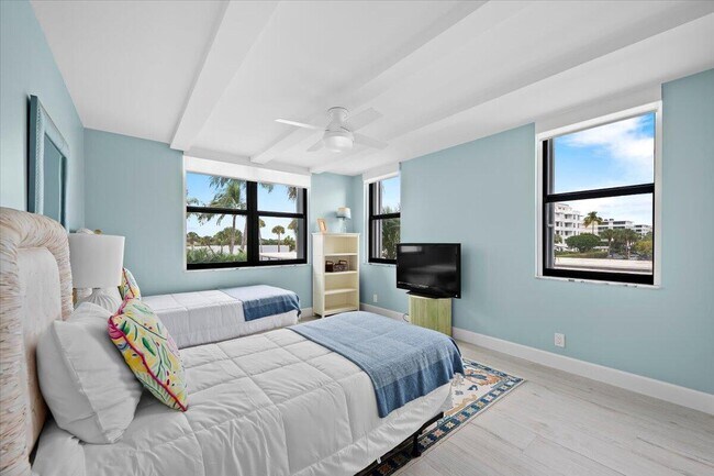 Building Photo - 2860 S Ocean Blvd