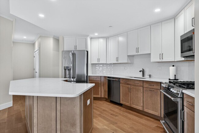 Building Photo - Gorgeous 2 Bed + Office | 2 Bath | 1,771 Sq Ft | Brand New Construction