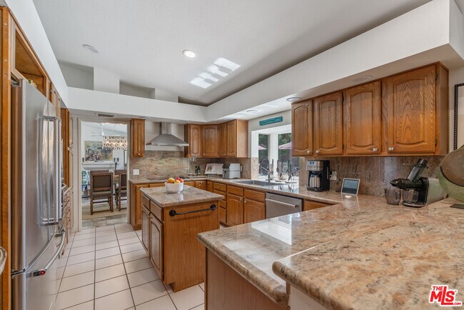 Building Photo - 3599 El Gaucho Cir E