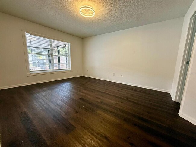 Building Photo - 8143 Chelsworth Dr